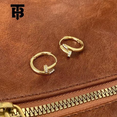 Free Shipping For New Designer Accessories Fashion Simple Micro Inlaid Round Earrings Rose Gold Hot-selling Nail Shape American Style Women&#039;s Earrings