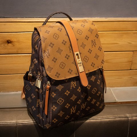 Designer new backpack female new style retro leisure presbyter large capacity backpack print fashion trend line big bag