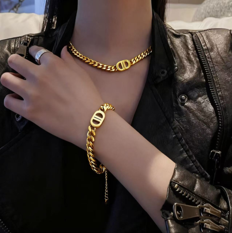 designer Necklace luxury for woman long Earrings Bracelet Titanium Steel Cuban Chain Personality 18k Gold Double D Titanium Steel Necklace Non-Fading Pendant