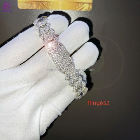 Wide Diamond Hip Hop Fashion Jewelry Iced Out VVS Moissanite Cuban Bracelet for Men and Women 12mm 13mm 14mm Silver Customize C5