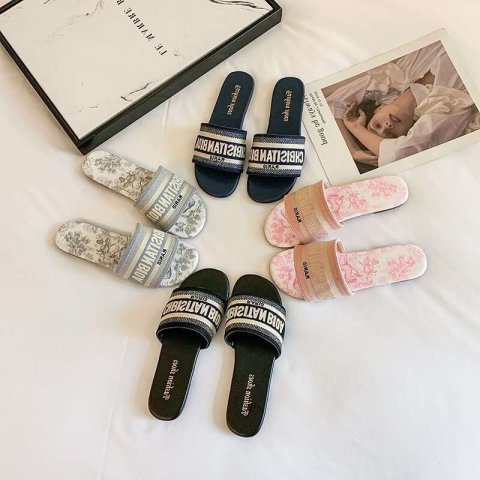 2025 new designer slippers flat Free shipping slides for womens sandals girl blue pink fashion embroidery slipper outdoor dh912324407