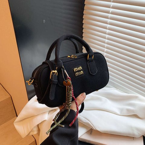 Foreign Trade Small Women&#039;s 2025 Autumn New Fashion Versatile Handbag Crossbody High-End Square Bag