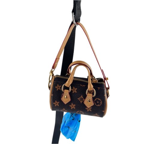 Luxury Dog Poop Bag Holder Interesting Imitation Design Pattern Premium PU Leather Pet Waste Bag Dispenser with Detachable Strap Multiple Colors Available K30